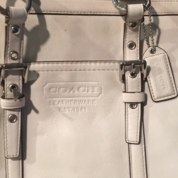 Coach tote - Picture 2 of 8